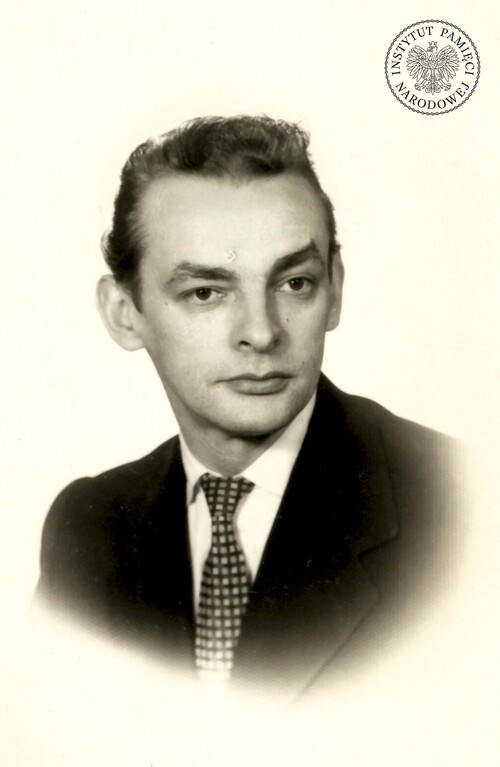 August Kowalczyk. Zdjęcie z akt paszportowych