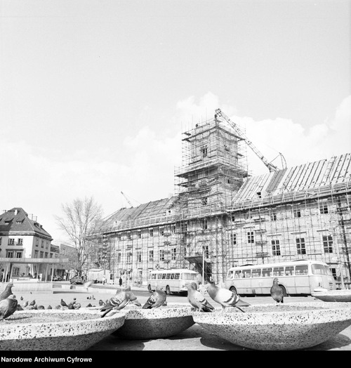 Odbudowa Zamku Królewskiego. Fot. Zbyszko Siemaszko, 1974 r. (fot. z zasobu NAC)