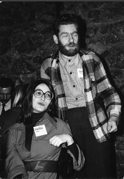 Anna Szwed i Andrzej Gwiazda na spotkaniu delegacji Solidarności w Jamie Michalika, ul. Floriańska 45, Kraków 19 października 1980 roku