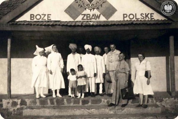 „Bądź pozdrowiona Ziemio daleka”. Polskie ośrodki uchodźcze w Indiach