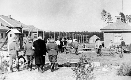 Obóz pracy w Prawieniszkach, czerwiec 1941 r. (fot. LCAP, Dział fotografii, sygn. 2-1395 )