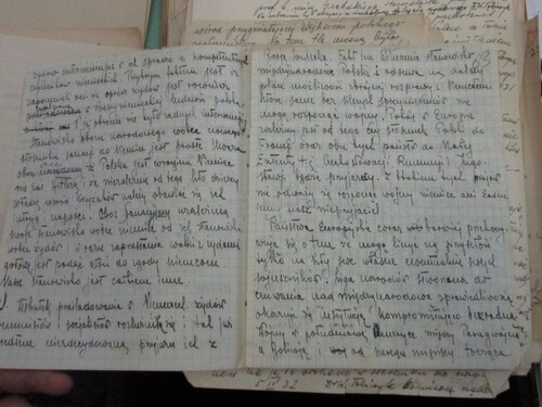 Notatki z przemówienia sporządzone przez agenta lub konfidenta Policji Państwowej Kraków-miasto (z zasobu Archiwum Narodowego w Krakowie)