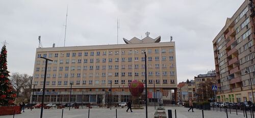 Legnica, budynek dawnego Urzędu Wojewódzkiego