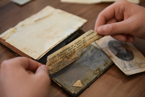 Pamiętnik kpt. Zygmunta Ponikowskiego, 2024 r. (fot. Żaneta Wierzgacz, IPN)