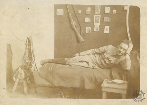 Maksymilian Landau, zdjęcie z okresu służby w 1. Pułku Artylerii Legionów Polskich, przesłana do Piotra Kowaliszyna (prawdopodobnie brata Józefy) z Ciechanowa, 12 V 1917 r. (fot. z zasobu IPN, dar prywatny Andrzeja Czuka)