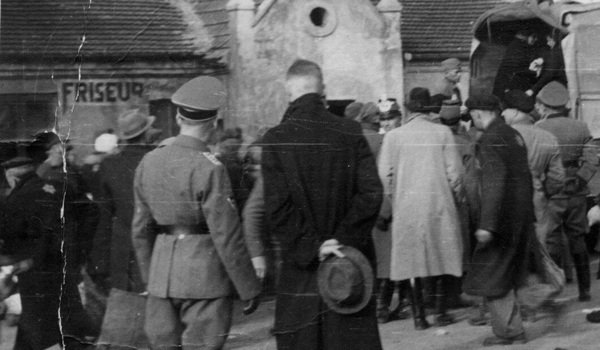 Pierwszy Holocaust. Eksterminacja Żydów na Pomorzu i Kujawach w 1939 r.