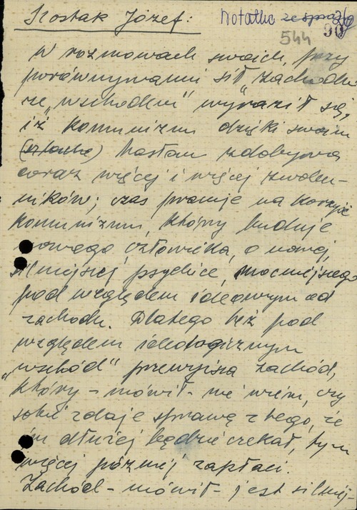 Zapis przemyśleń Józefa Szostaka (z rozmów z nim). Pierwsza strona jednej z notatek sporządzonych według Daniela Koresia, biografa pułkownika, przez kpt. Andrzeja Karasia, funkcjonariusza Departamentu III MBP (m.in. tzw. walka z bandytyzmem, podziemiem reakcyjnym i sanacją). Ze zbiorów IPN