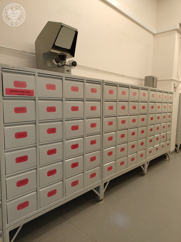 Wielki Brat patrzy. Biuro „B” Ministerstwa Spraw Wewnętrznych