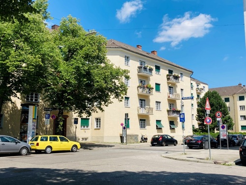 Monachium. Nibelungenstrasse 16, 2022 r. (fot. Remigiusz Ławniczak)