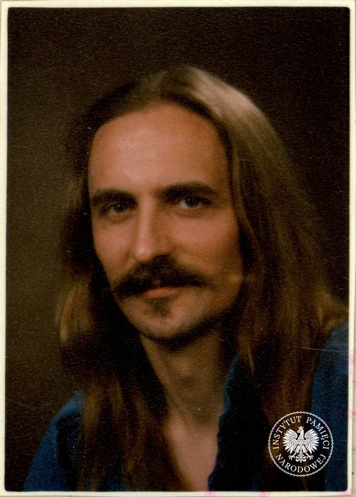 Marek Piekarczyk, druga połowa lat osiemdziesiątych, zdjęcie z akt paszportowych (fot. z zasobu IPN)