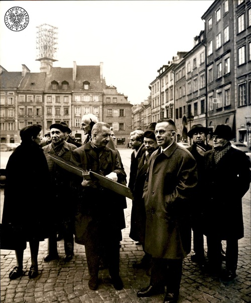 Participants of the Reunion of Former Nuremberg Correspondents in Warsaws Old Town. Photo from the Archives of the Institute of National Remembrance