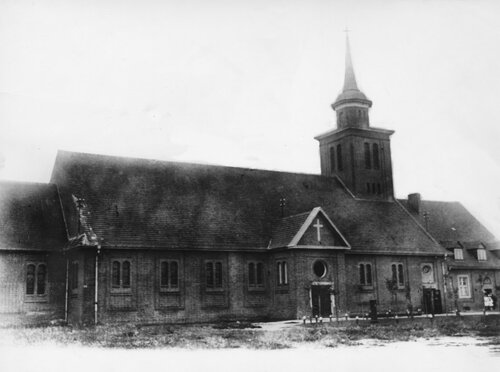 Pierwszy polski kościół w Wolnym Mieście Gdańsku, pw. św. Stanisława Biskupa Męczennika w Gdańsku-Wrzeszczu (ze zbiorów Archiwum Archidiecezjalnego w Gdańsku)