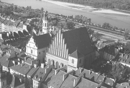 Bazylika archikatedralna św. Jana Chrzciciela w Warszawie, 1983 r. (fot. z zasobu NAC)