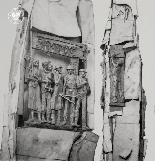 Płaskorzeźba z Pomnika Poległych Stoczniowców 1970 (fot. z zasobu AIPN)