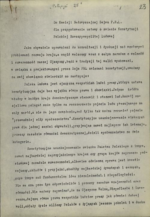 Tzw. Petycja 25 – jeden z listów polskich intelektualistów wyrażających protest w związku z planowanymi zmianami w Konstytucji PRL (pierwsza strona). Warszawa, prawdopodobnie 5 lutego 1976 r. Z zasobu IPN
