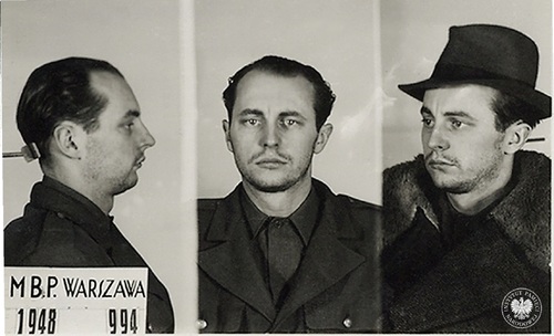 Jan Rodowicz „Anoda” sfotografowany wkrótce po osadzeniu w grudniu 1948 r. w areszcie śledczym MBP przy ul. Koszykowej w Warszawie. Fot. z zasobu AIPN