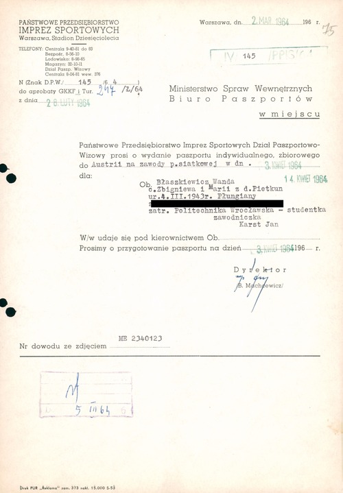Wniosek o wydanie paszportu dla Wandy Rutkiewicz z 1964 roku (z zasobu IPN)