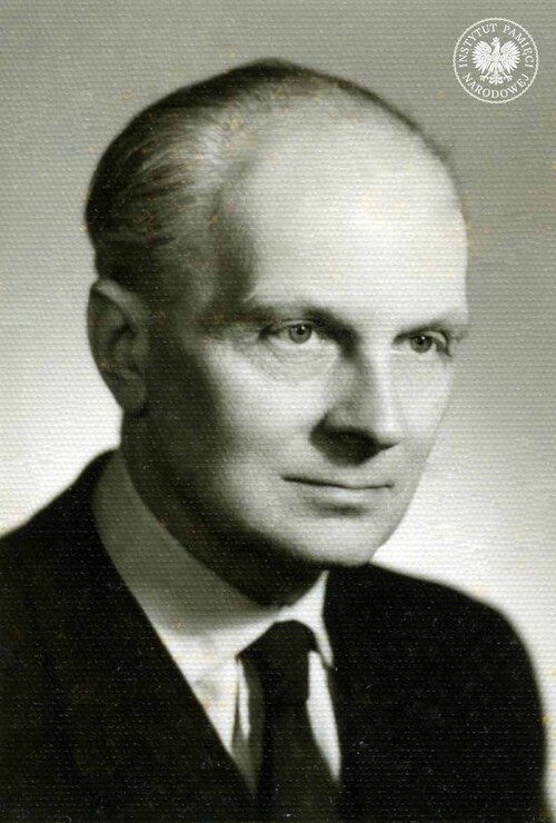 Stanisław Berezowski pseudonim Orcio, członek redakcji Biuletynu Informacyjnego, kierujący działem zagranicznym. Zdjęcie z akt paszportowych