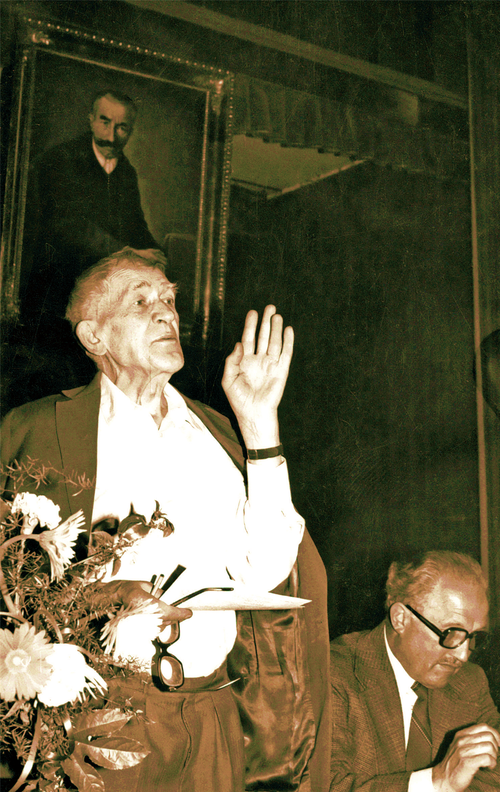 Stanisław Mierzwa przemawia na spotkaniu Towarzystwa Przyjaciół Muzeum Wincentego Witosa w Wierzchosławicach, 1984 r. (fot. z zasobu AIPN)