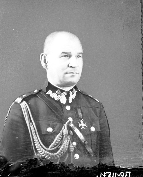 Generał brygady WP pilot Józef Zając, przed 1939 r. (fot. z zasobu NAC)