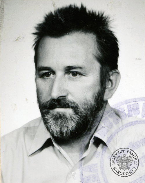 Kazimierz Kutz - fotografia z akt paszportowych (fot. z zasobu IPN)