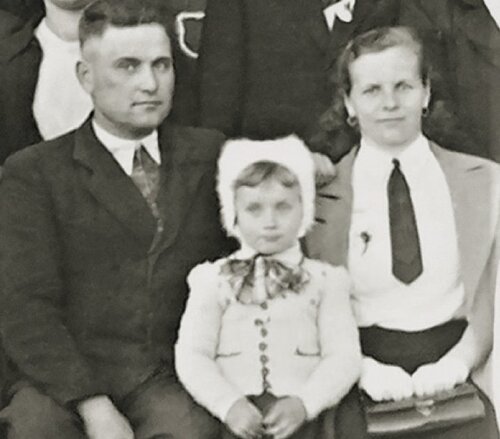 Jan Małolepszy z rodziną, Okalew 1945 rok