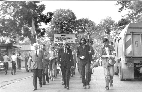 Wojciech Ziembiński (pierwszy od lewej) na czele Marszu Szlakiem Pierwszej Kompanii Kadrowej