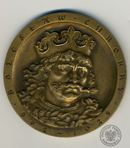 „Bolesław Chrobry”. Zdjęcie awersu medalu pamiątkowego z serii Medale Królów i Książąt Polskich, emitowanego przez PTTK Chełm, 1985. Fot. z zasobu AIPN