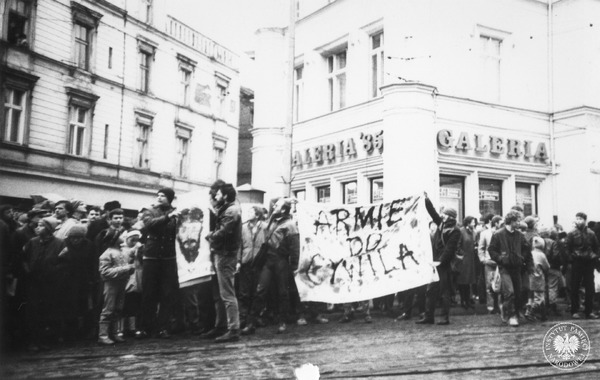 „Nie ma pokoju w rządzonej przez komunistów Polsce”. Ruch Wolność i Pokój