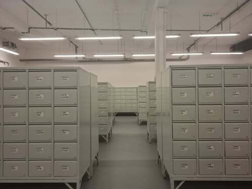 Magazyn z kartoteką ogólnoinformacyjną b. Biura „C” MSW (fot. AIPN)