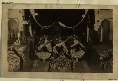 Display of coffins with the bodies of Polish communist officers in the Polish-Czechoslovak camp in Panmunjom, November 1955 (photo from the IPN archives)