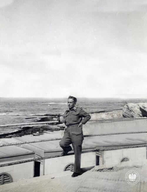 Ryszard Szkubacz na etapie pobytu PSZ nad Morzem Śródziemnym, Aleksandria w Egipcie, marzec 1942 r. (fot. z zasobu AIPN)