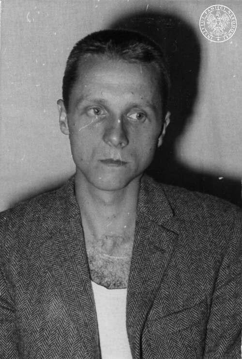 Stefan Niesiołowski – współzałożyciel i jeden z liderów organizacji „Ruch”, pomysłodawca akcji „Poronin” – fotografia z albumu rozpoznawczego do sprawy karnej II-Ds-29/70 (fot. z zasobu AIPN)