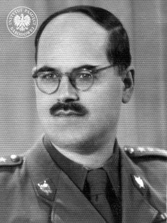 Płk Mieczysław Widaj, w 1950 r. zastępca szefa Wojskowego Sądu Rejonowego w Warszawie, przewodniczący składu sędziowskiego podczas procesu członków komendy 11. Grupy Operacyjnej NSZ (NZW). Zdjęcie z akt personalnych żołnierza (fot. z zasobu IPN)