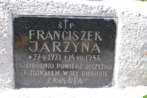 Inskrypcja nagrobna Franciszka Jarzyny ofiary zbrodni nacjonalistów ukraińskich (fot. IPN Rzeszów)