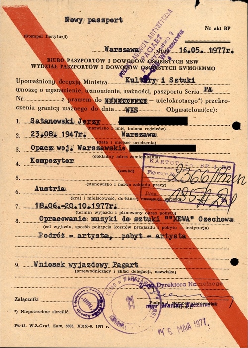 Wniosek do Biura Paszportów i Dowodów Osobistych MSW dotyczący wydania Jerzemu Satanowskiemu paszportu na wyjazd do Austrii w celu opracowania muzyki do sztuki Antoniego Czechowa pod tytułem Mewa. Warszawa, 16 maja 1977 rok