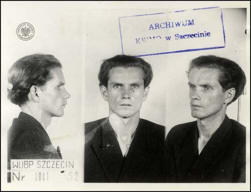 Zdjęcie sygnalityczne Jerzego Saczkowa, 1952 r.(fot. z zasobu AIPN)