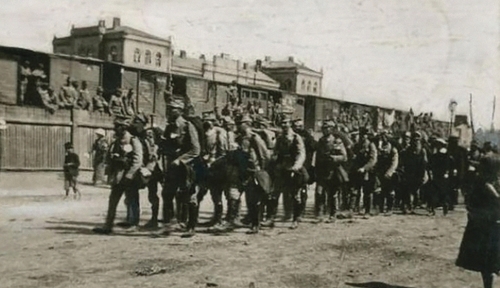 Ewakuacja oddziałów Legionu Wschodniego ze Lwowa (fot. WBH)