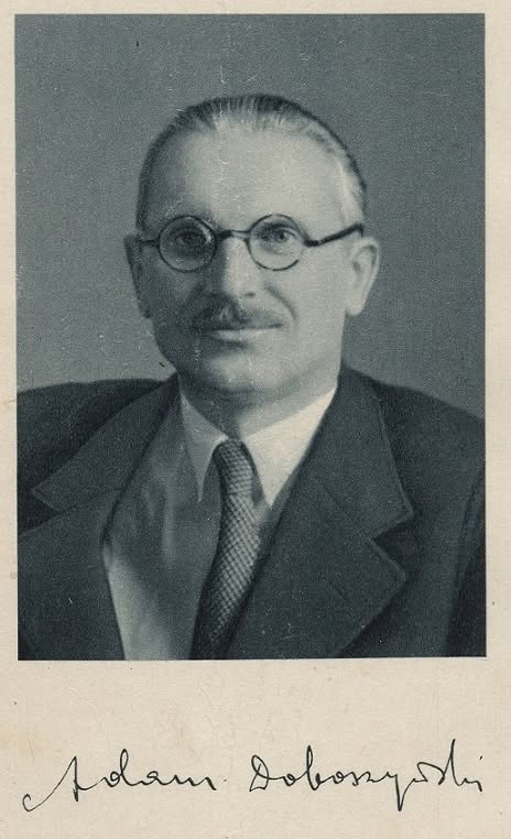 Portret Adama Doboszyńskiego z III wydania jego pracy  pt. „Gospodarka narodowa”, opublikowanej w 1937 r. (ze zbiorów Biblioteki Narodowej)