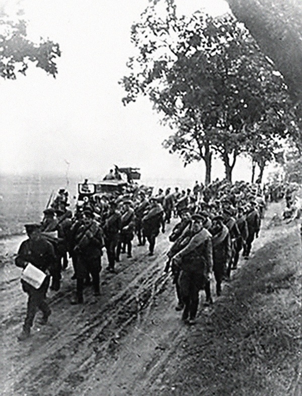 Władze sowieckie wobec zbrodni popełnionych przez Armię Czerwoną w czasie agresji na Polskę w 1939 r.