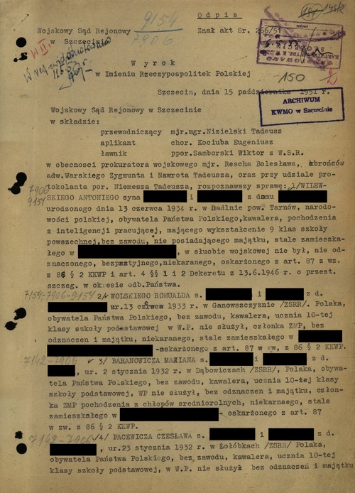 Pierwsza strona odpisu wyroku Wojskowego Sądu Rejonowego w Szczecinie, wydanego w sprawie członków Samodzielnej Organizacji Podziemnej, 15 października 1951 roku