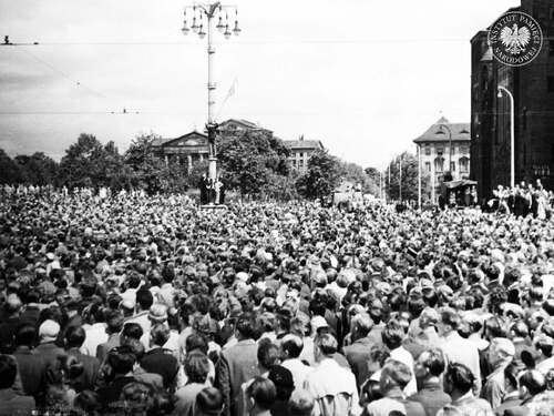 Pierwszy w PRL strajk generalny i demonstracje uliczne w Poznaniu 28 czerwca 1956 roku