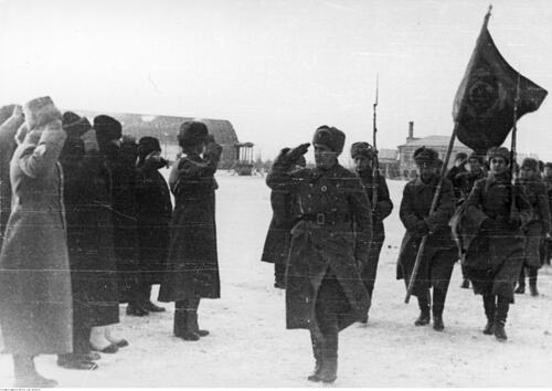 Wizyta Naczelnego Wodza gen. Władysława Sikorskiego w Armii Polskiej w ZSRS - 30 listopada 1941 r. Fot. NAC