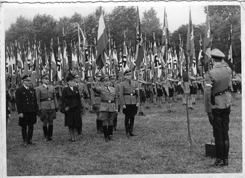 Uroczystość z udziałem Hitler-Jugend  w Gliwicach (AIPN)