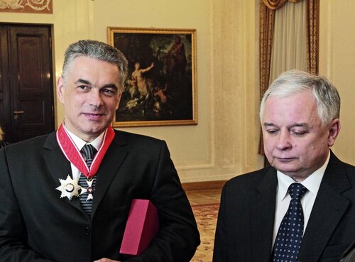 Prezydent RP Lech Kaczyński i Janusz Kurtyka po dekoracji Krzyżem Wielkim Polonia Restituta. Fot. Piotr Życieński