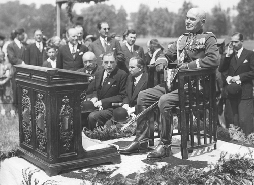 Generał Edward Rydz-Śmigły podczas uroczystości ku czci Michała Pyrza w Nowosielcach, 29 czerwca 1936 r. (NAC)