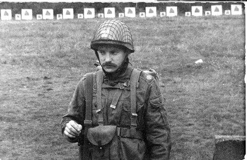 Poborowy Adamkiewicz w Szkole Podchorążych Rezerwy w Bemowie Piskim, wrzesień 1984 (fot. ze zbiorów M. Adamkiewicza)